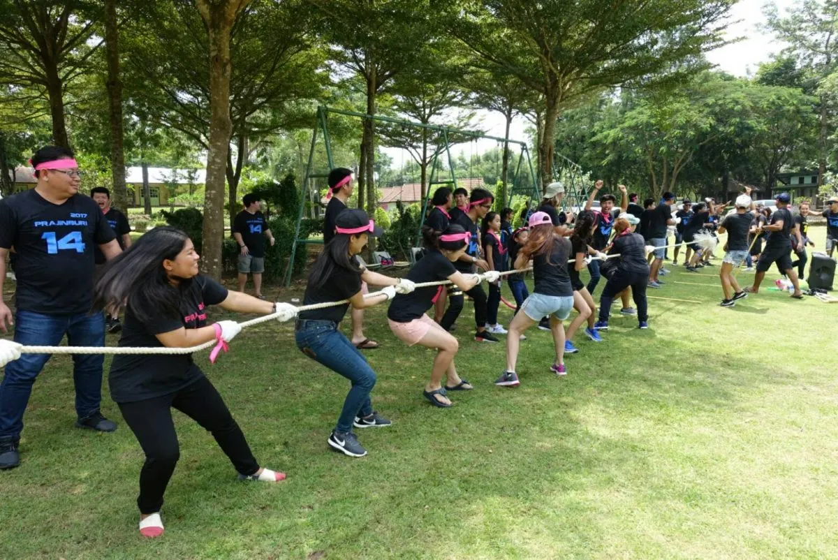 เอฟ14 ฟุตบอลคลับ - กีฬาสี & สังสรรค์ 55 ท่าน ที่ผึ้งหลวง แคมป์กราวด์ แก่งหินเพิง ปราจีนบุรี