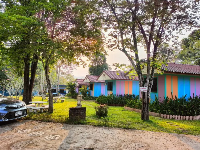 บ้านผึ้งหวาน โซน B (2–3 ท่าน) — ผึ้งหลวง แคมป์กราวด์