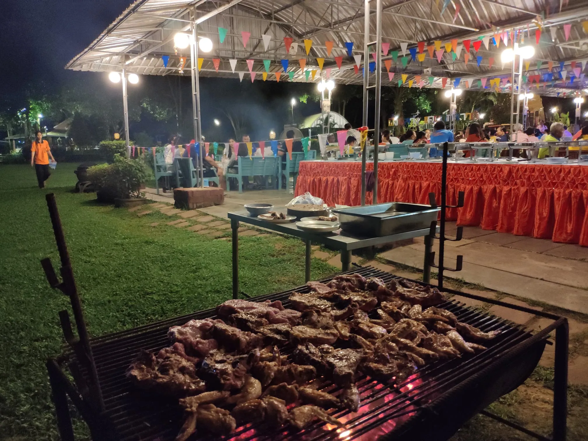 สหกรณ์การเกษตรเลาขวัญ - ดูงาน + ล่องแก่ง ที่ผึ้งหลวง แคมป์กราวด์ แก่งหินเพิง ปราจีนบุรี