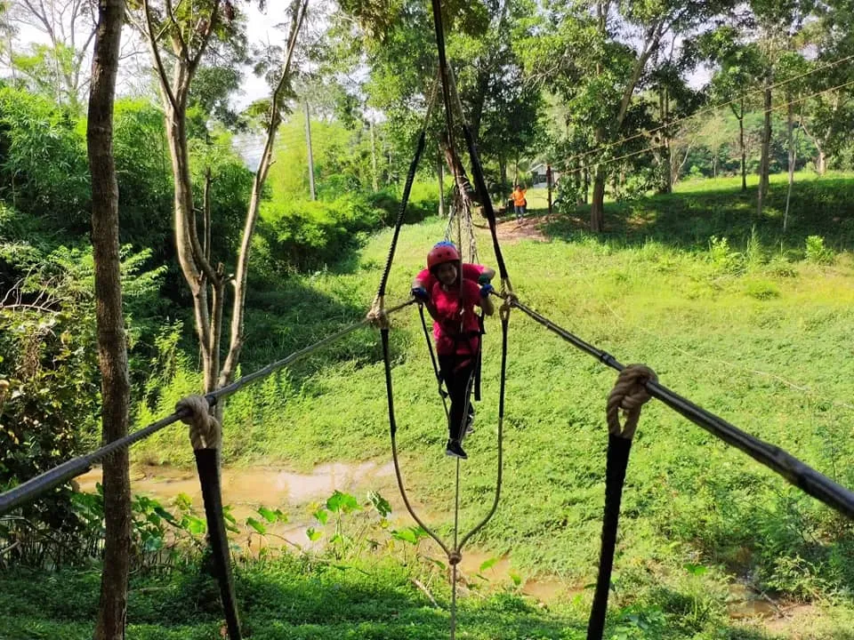 บจก.สิรภัทร & ปวริศา - Outing ฐานผจญภัย ที่ผึ้งหลวง แคมป์กราวด์ แก่งหินเพิง ปราจีนบุรี