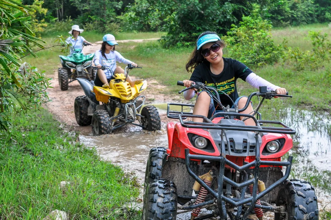 ขับ ATV ลุยเส้นทางป่าธรรมชาติ 200 ไร่